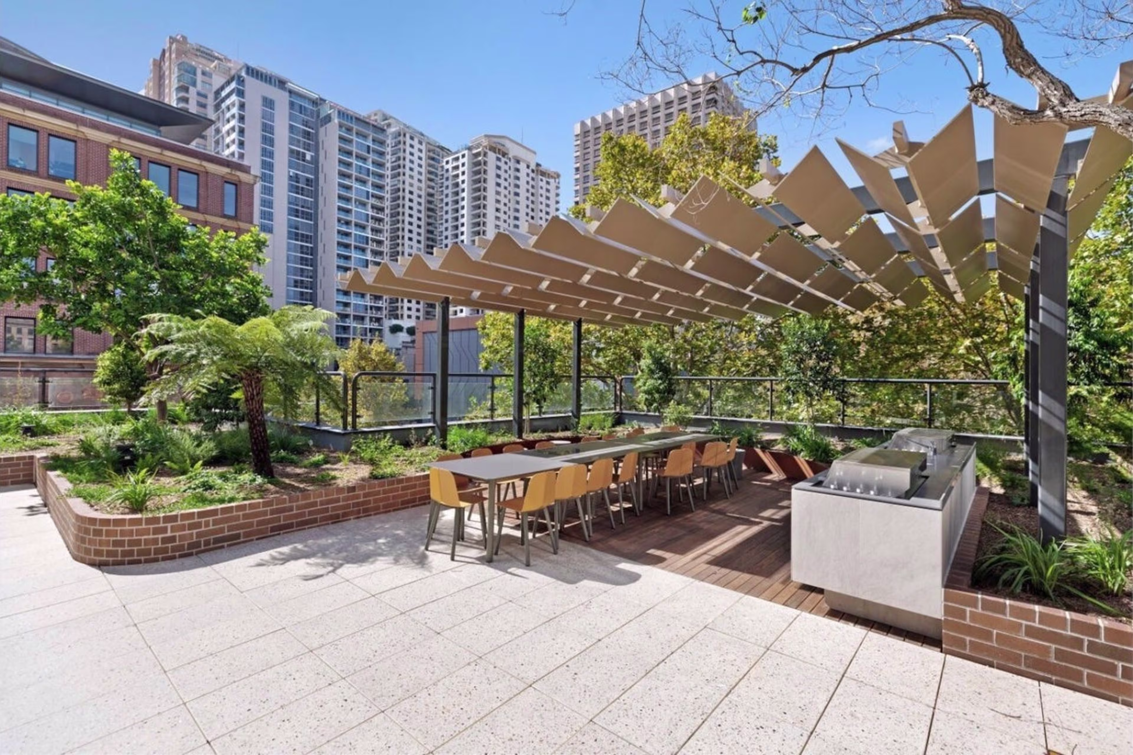 477 Pitt Street
