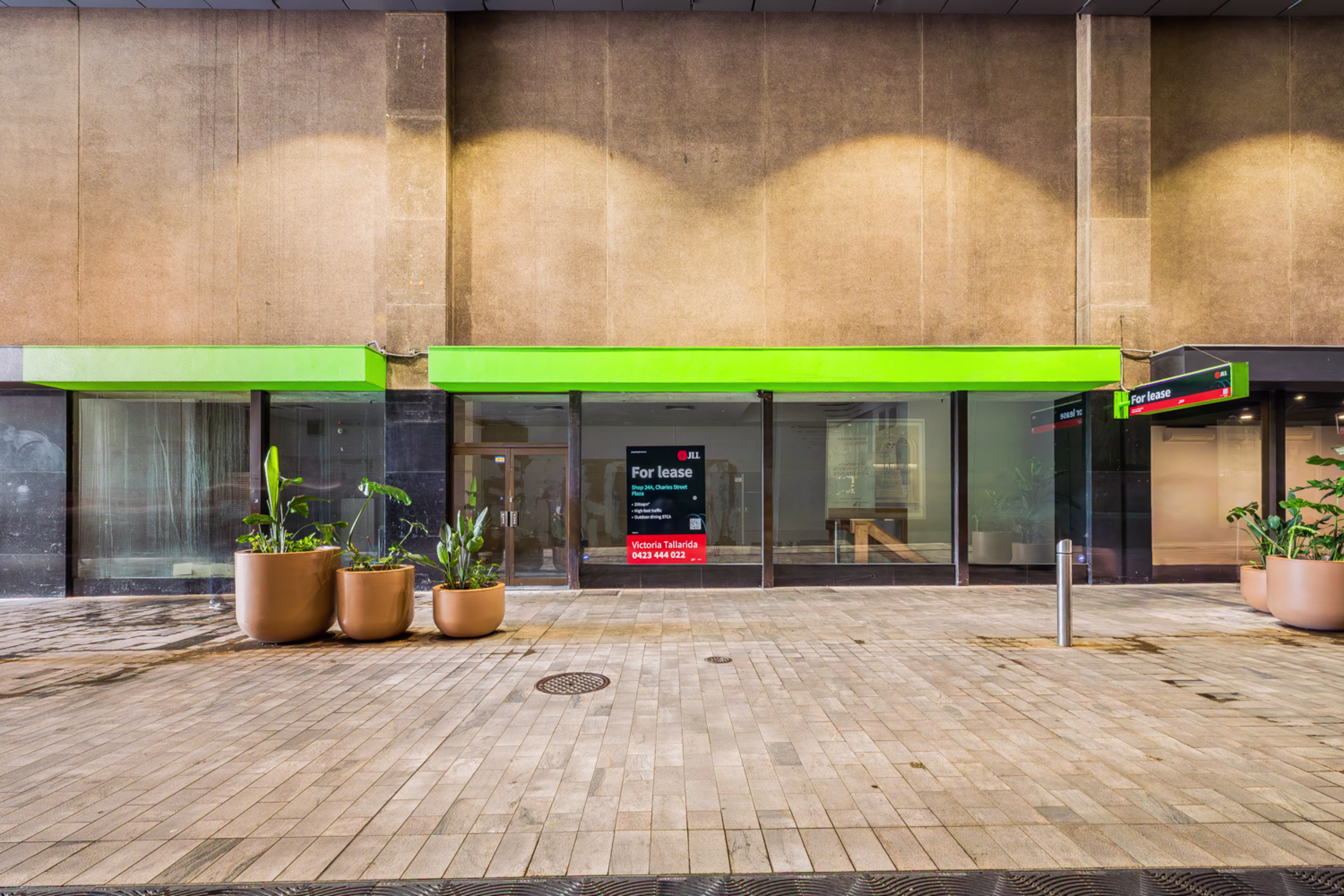 1 Charles Street Plaza