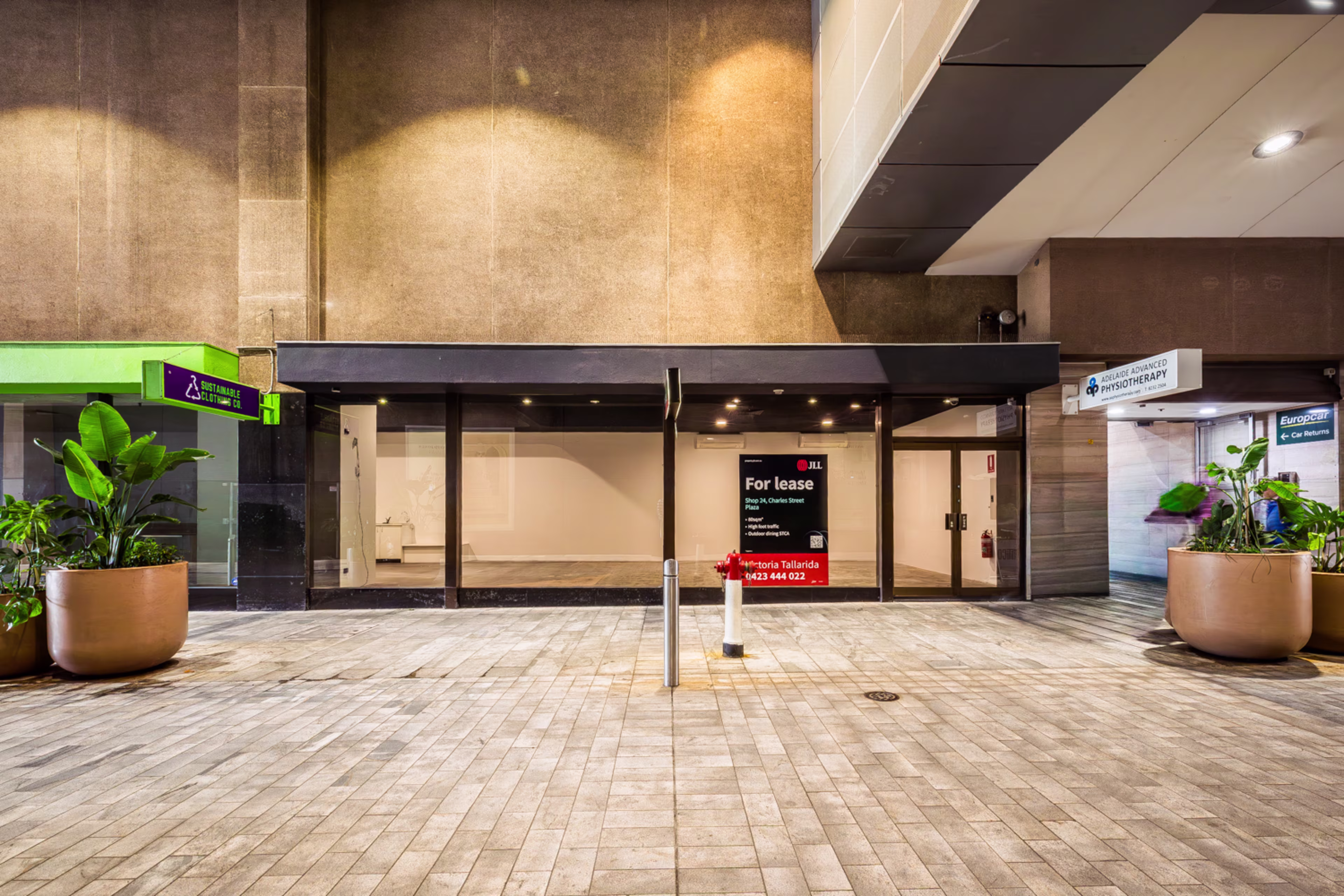 1 Charles Street Plaza