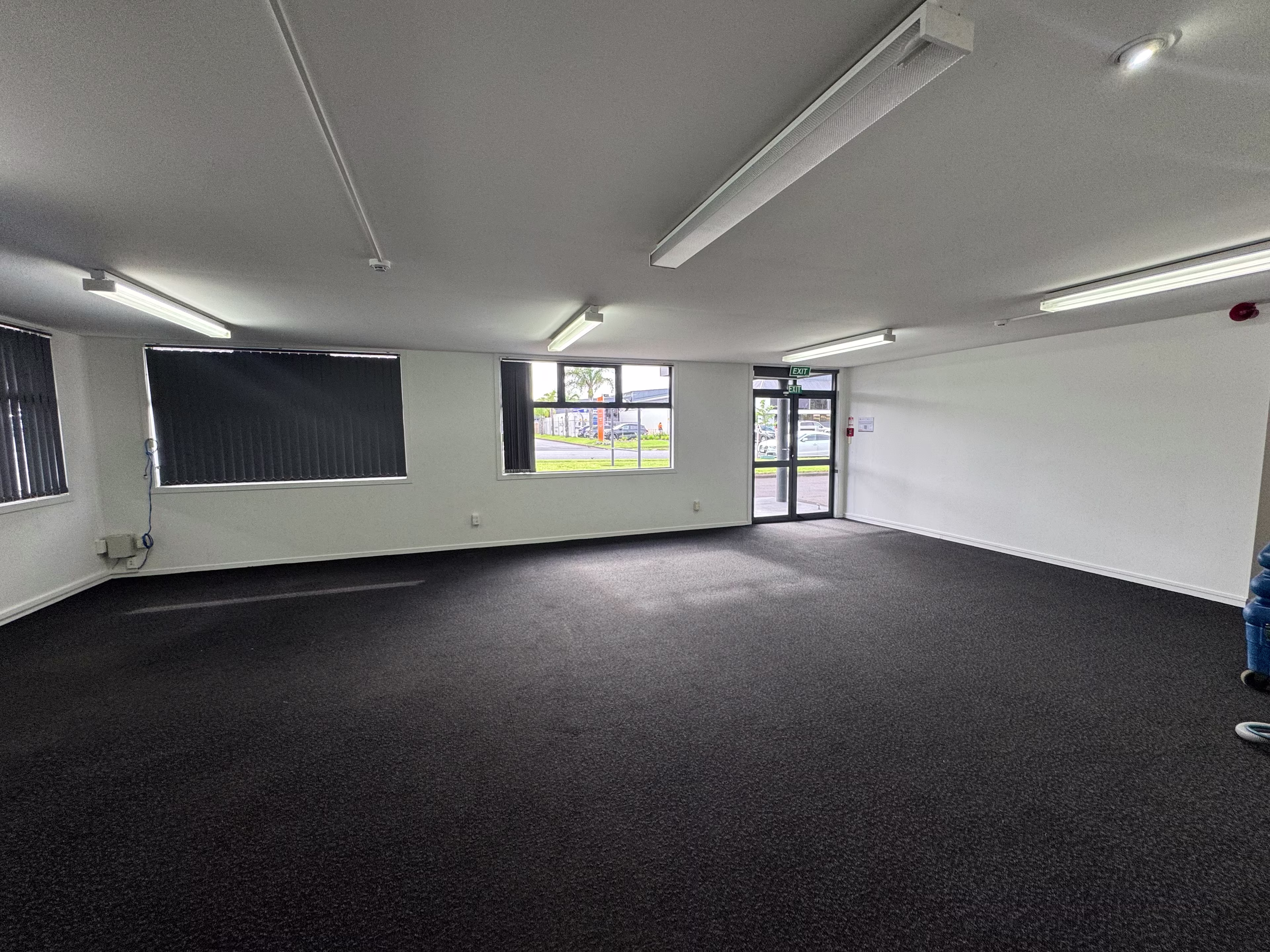 16 Sir William Avenue