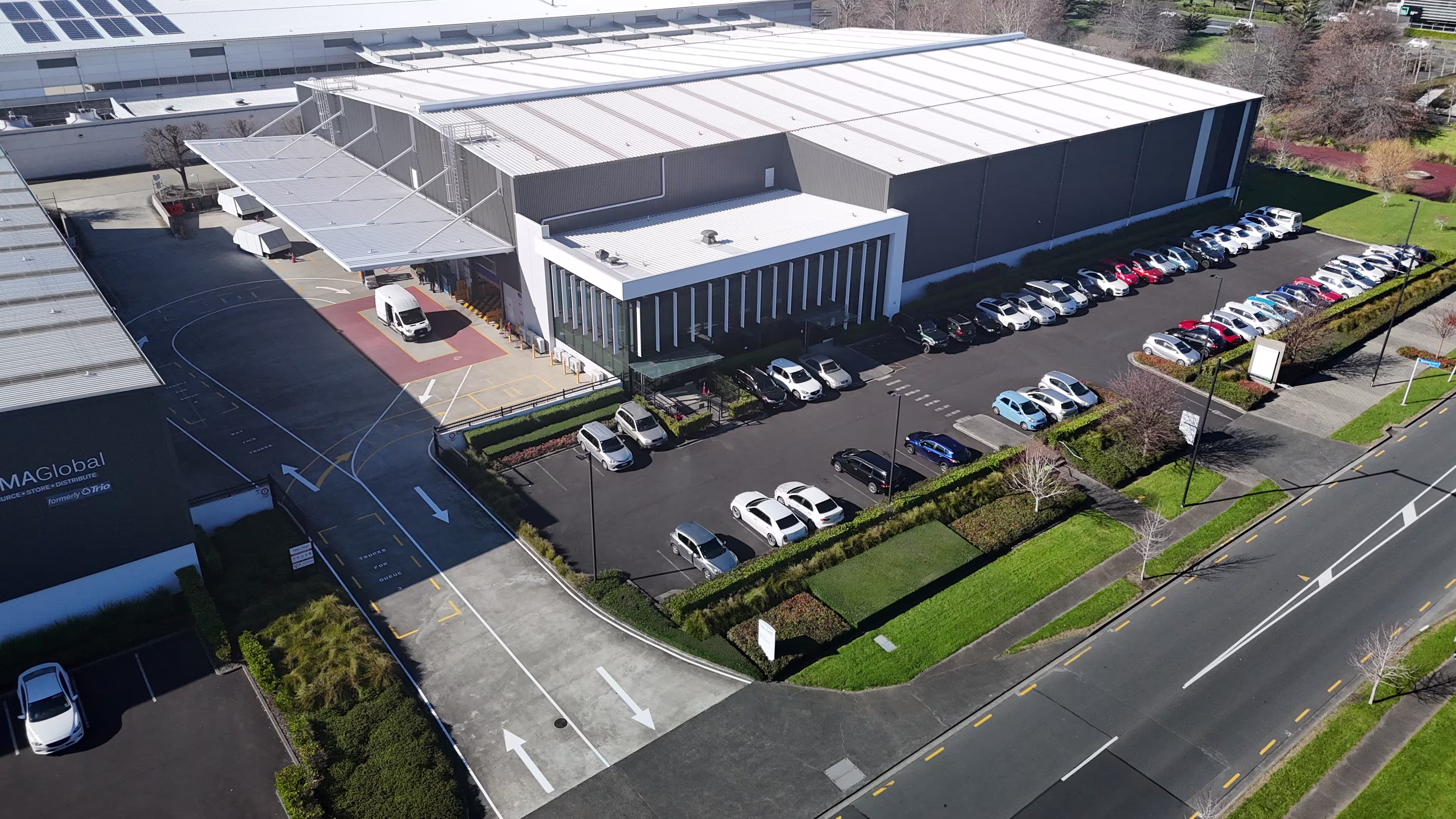 15 Business Parade North Parade