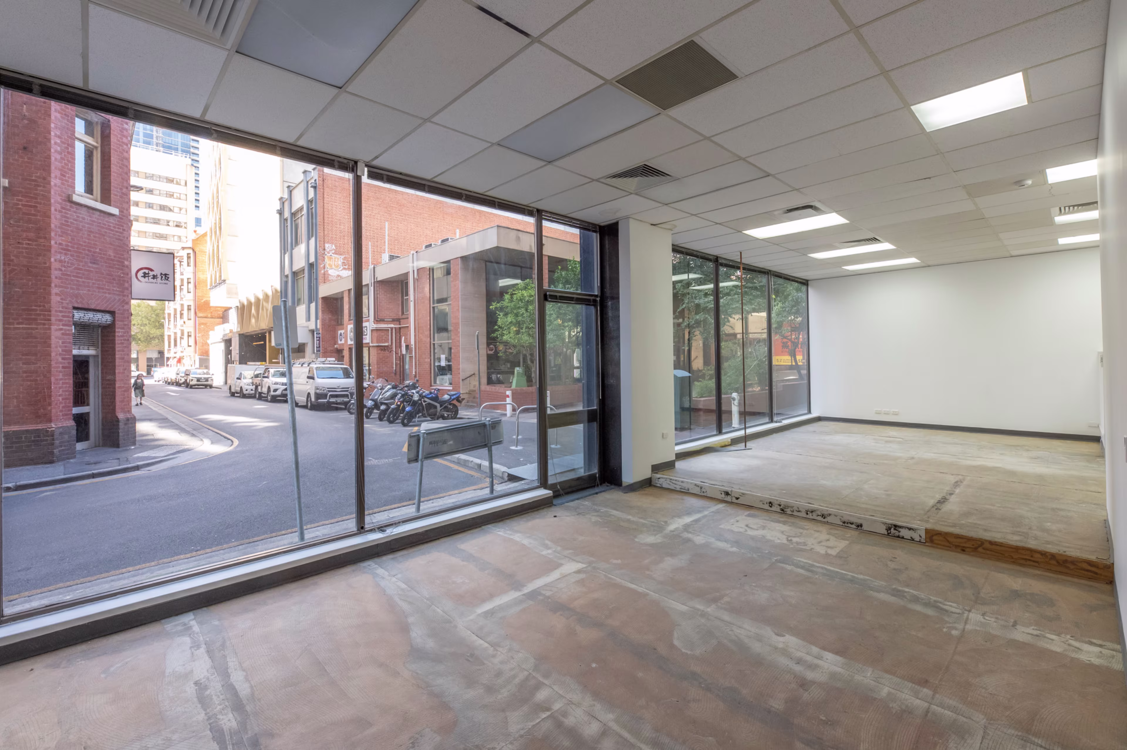 1 Charles Street Plaza