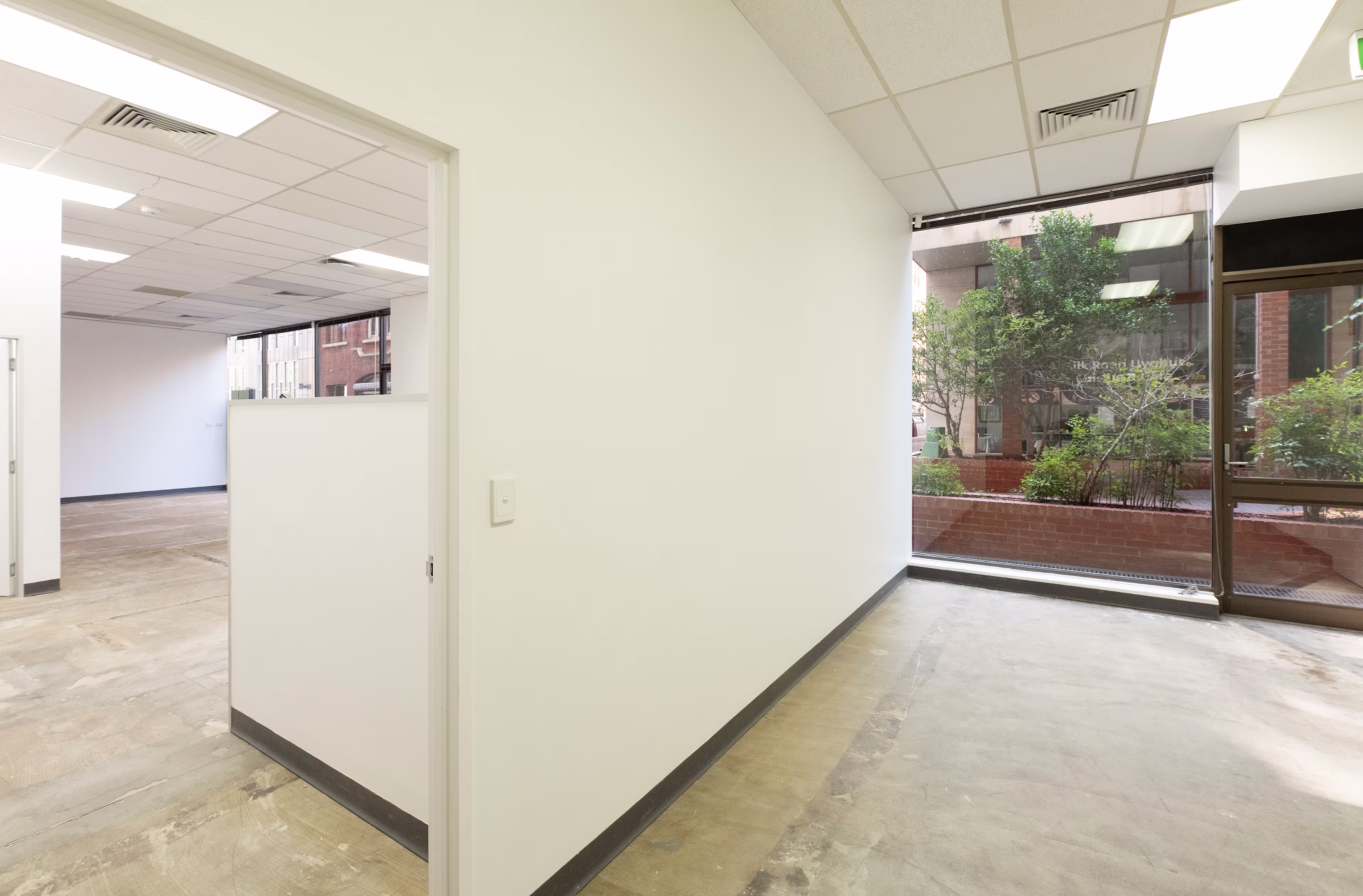 1 Charles Street Plaza