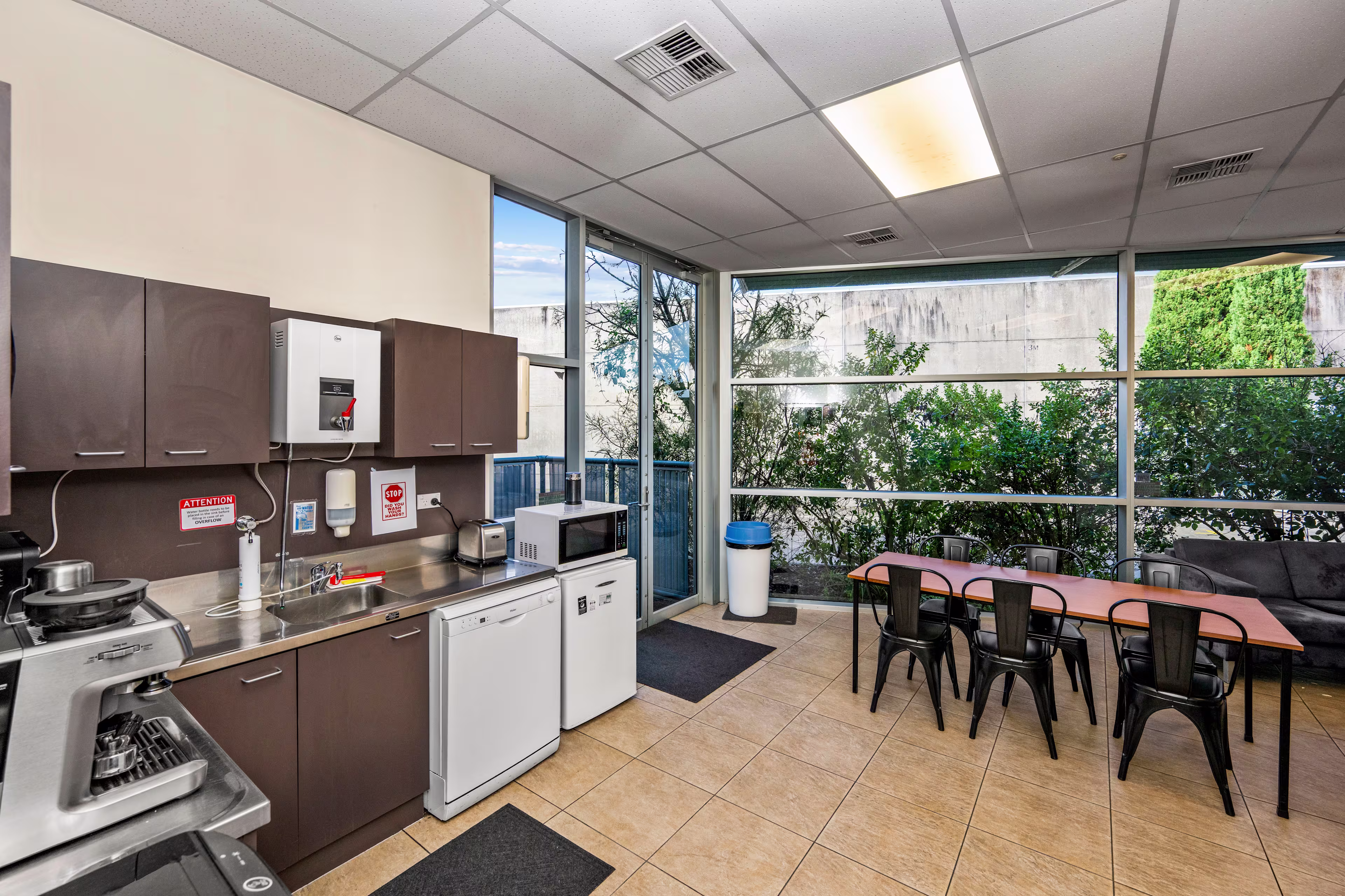 5 Barmac Place