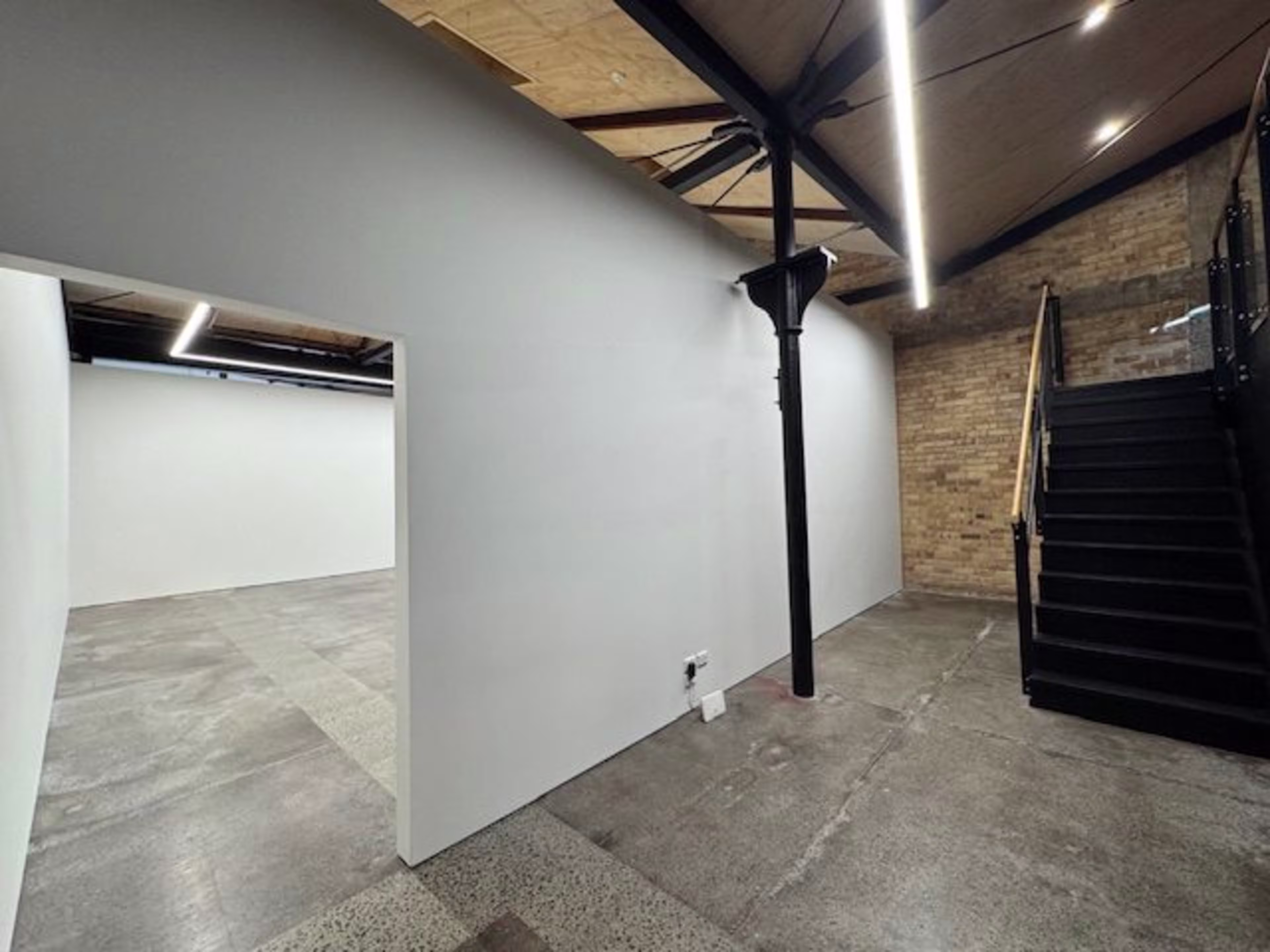 27 Beach Road