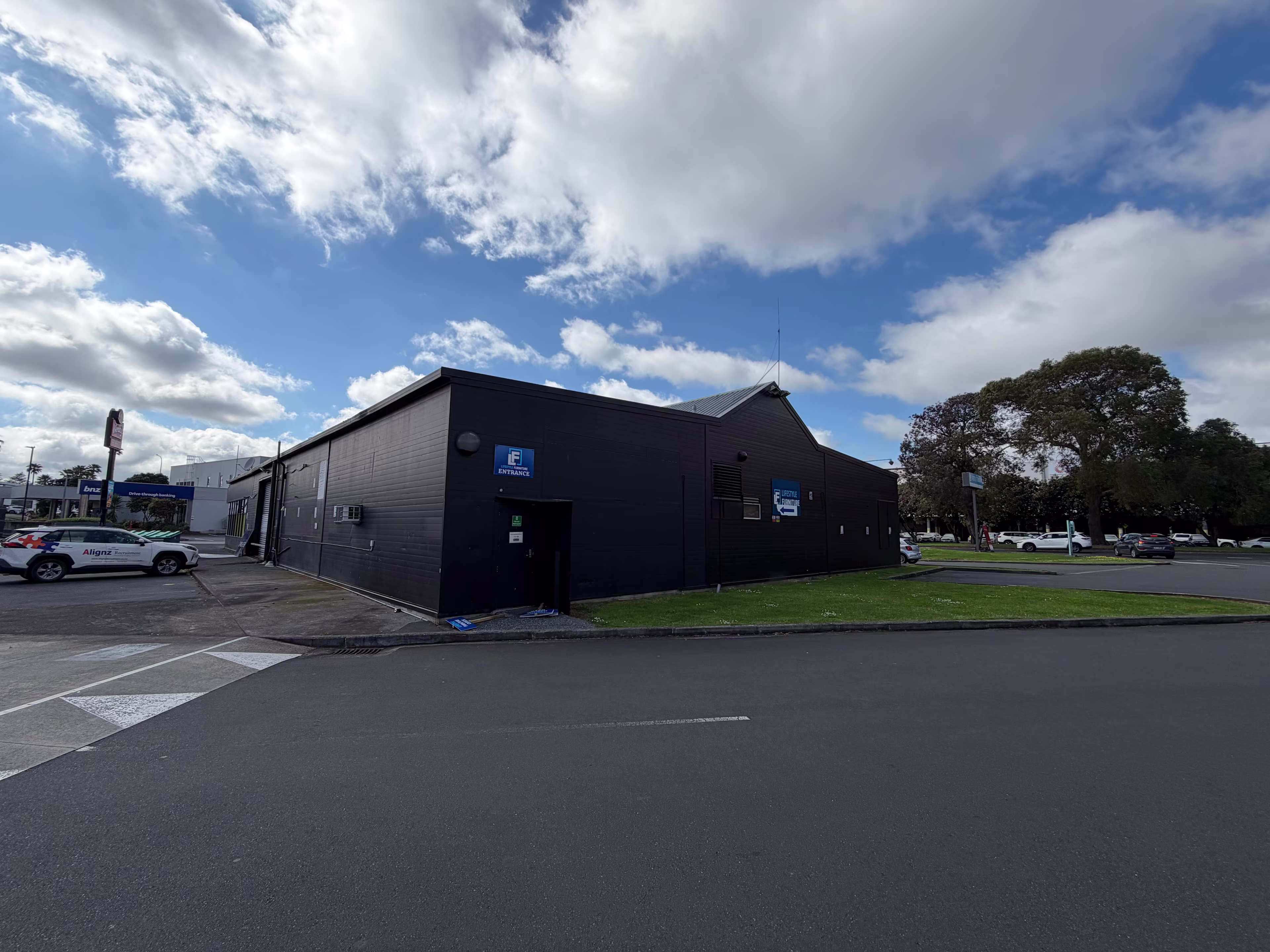 639 Great South Road