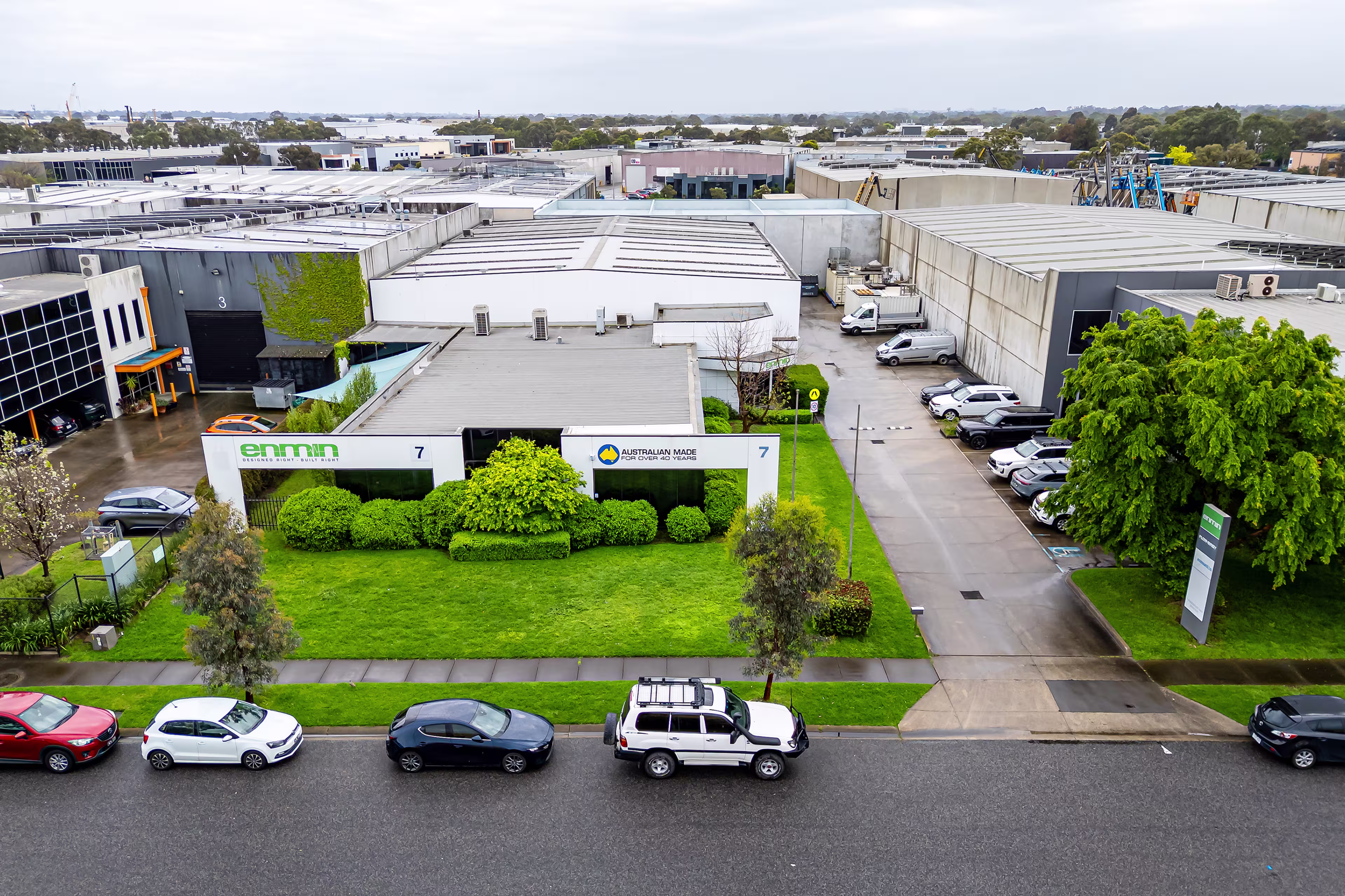 5 - 7 Endeavour Way
