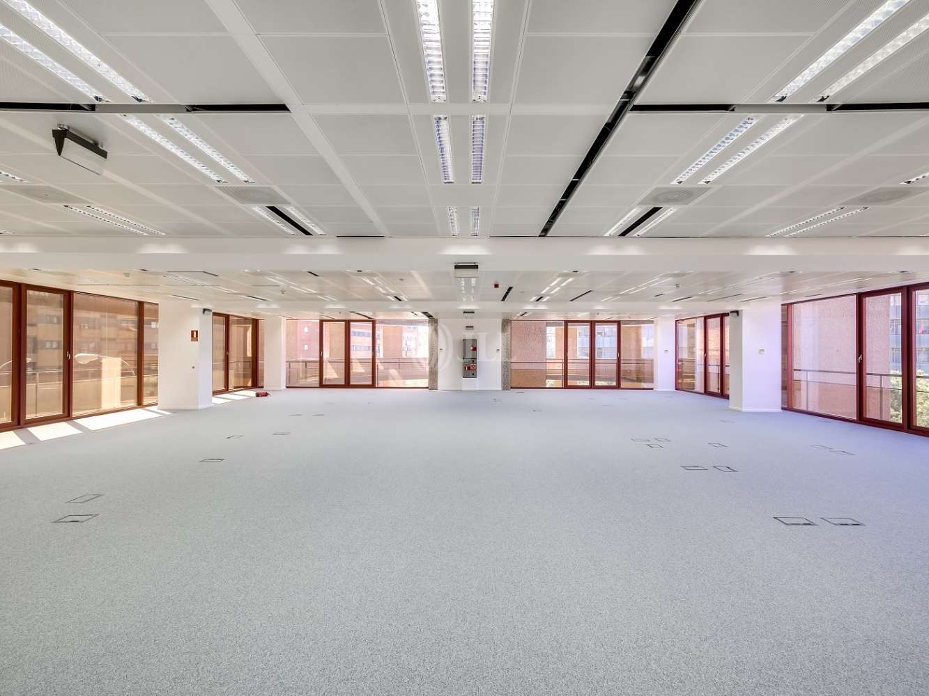 Office Madrid, 28027 - Ed. Pl. de América