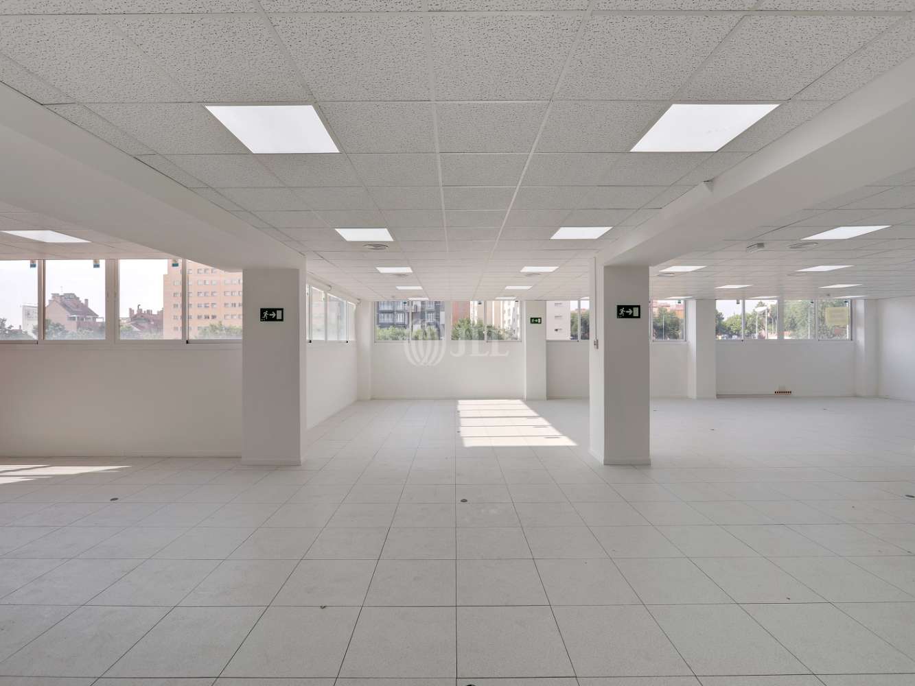 Office Madrid, 28026 - acceso tambien por  Antonio Lopez 236