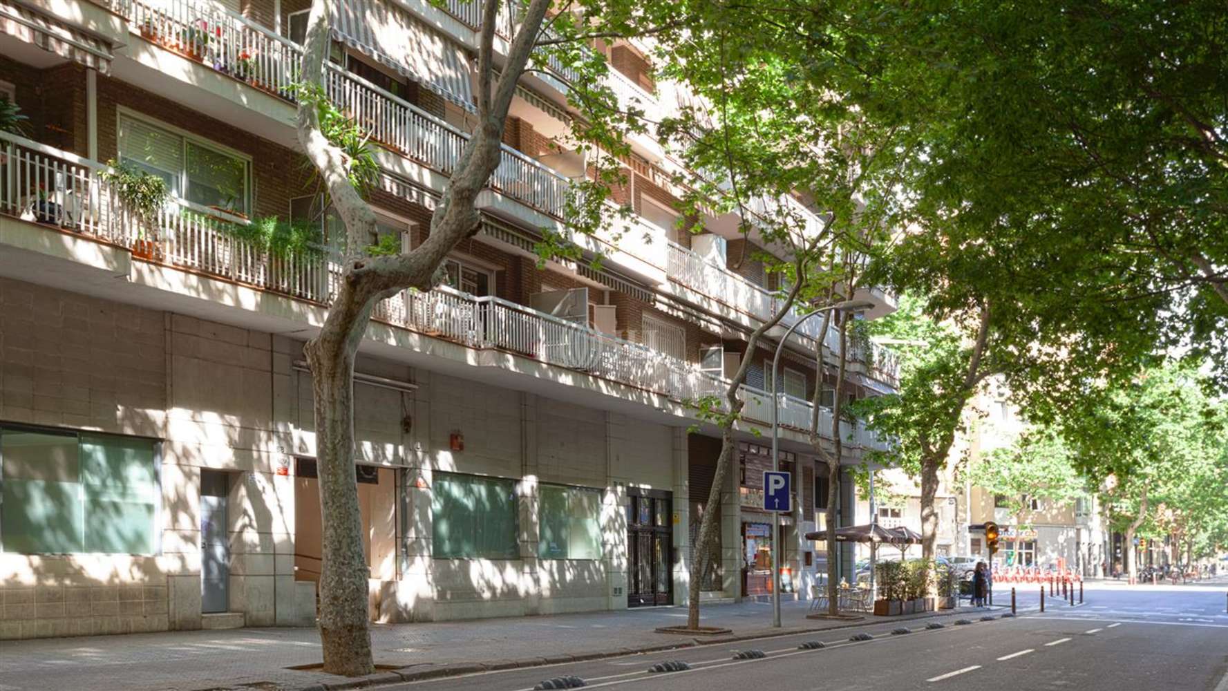 Local comercial Barcelona, 8005 - SARDENYA 68-72