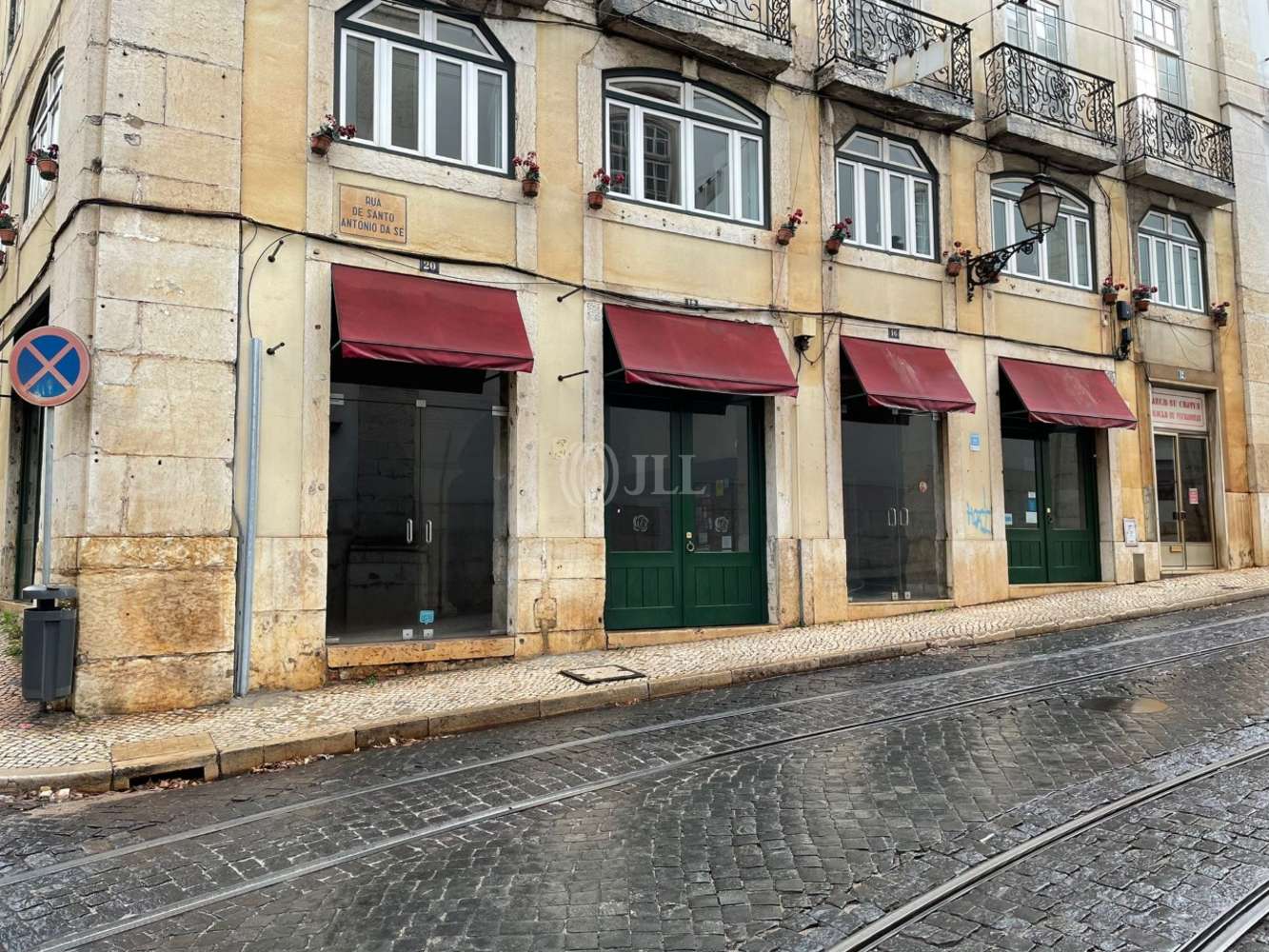 Retail Lisboa - Rua Santo António da Sé 14 | Baixa