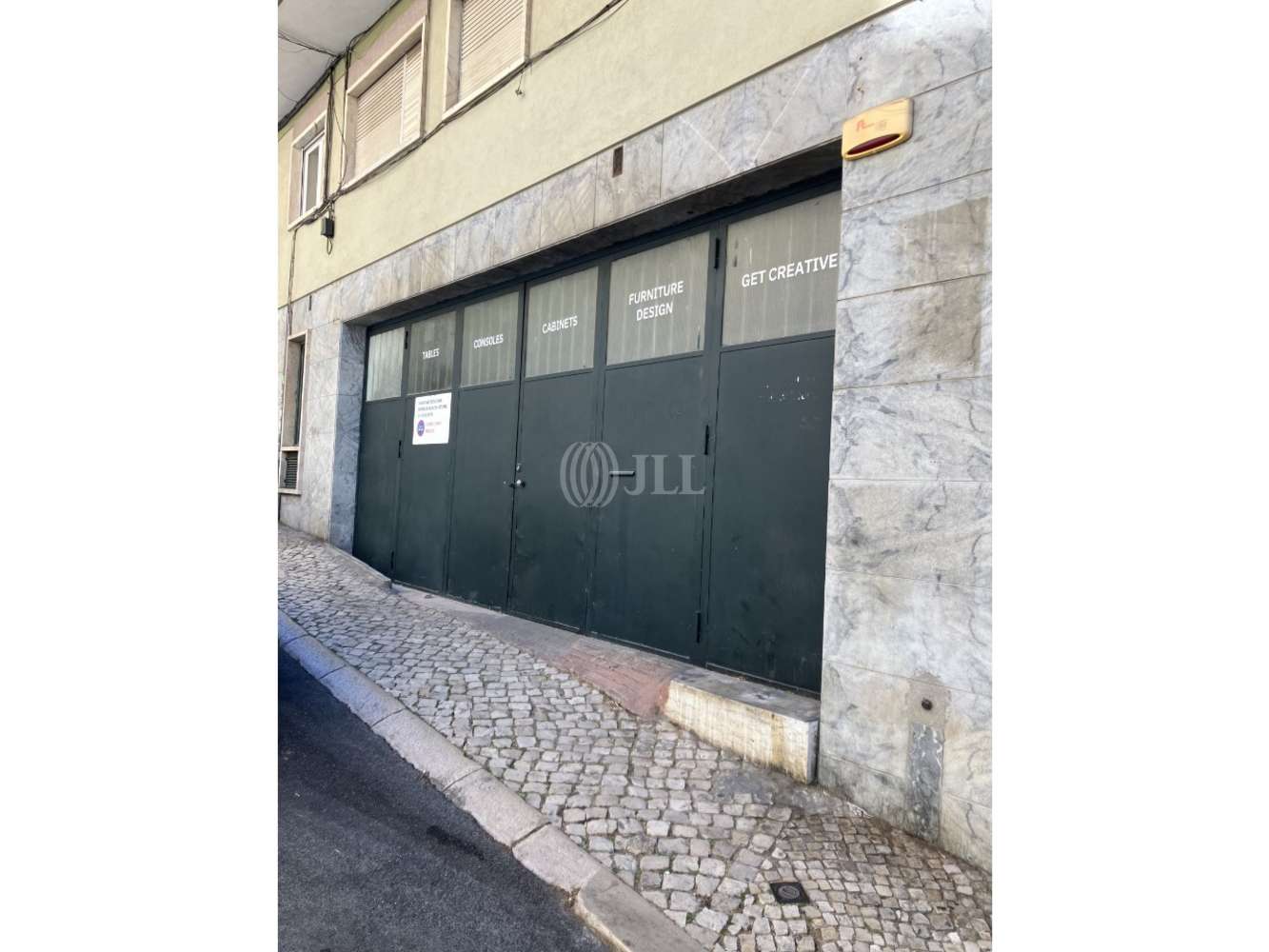 Industrial Lisboa - Armazém/Garagem em Lisboa
