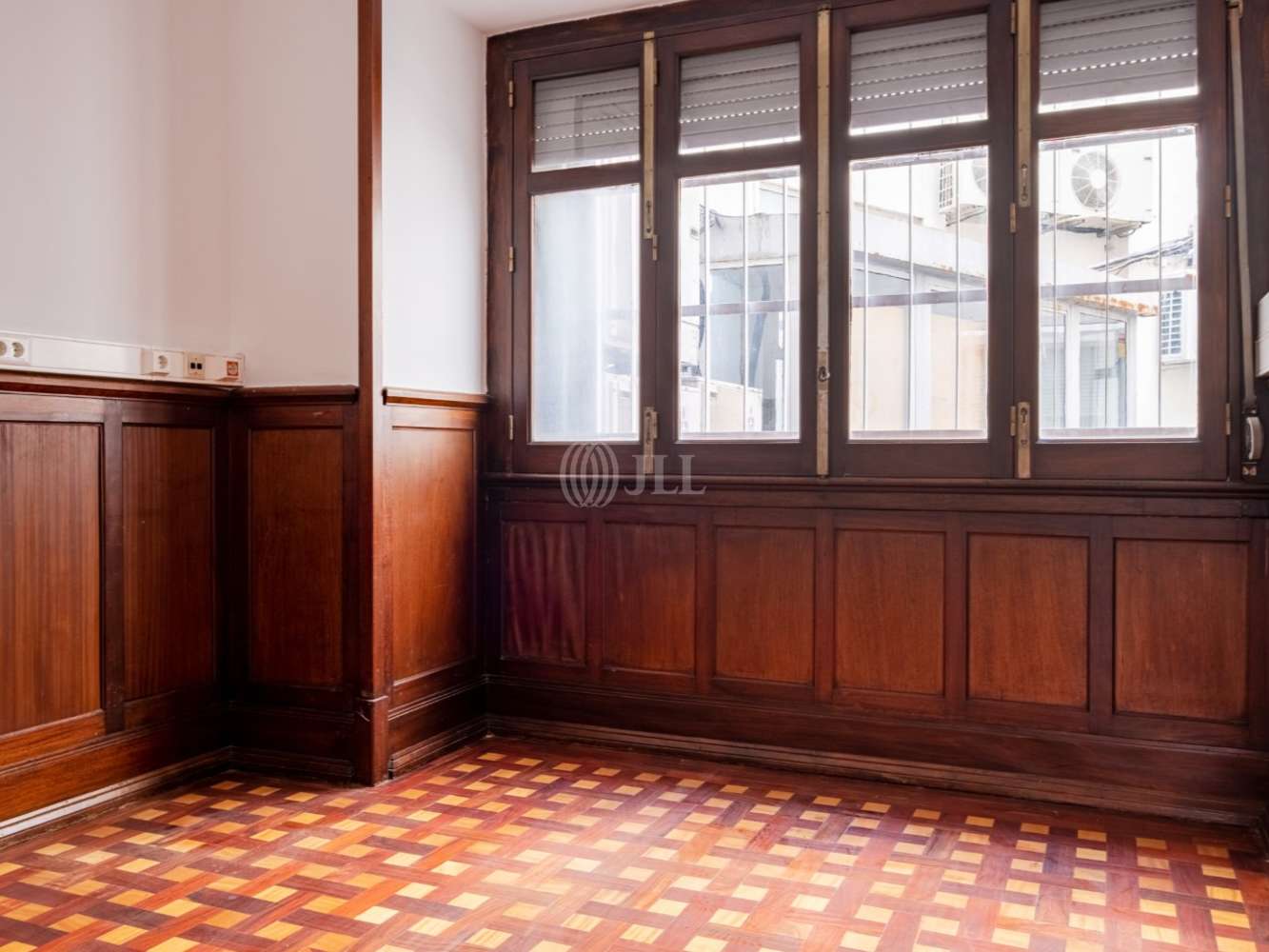 Office Lisboa - Marquês da Fronteira 8