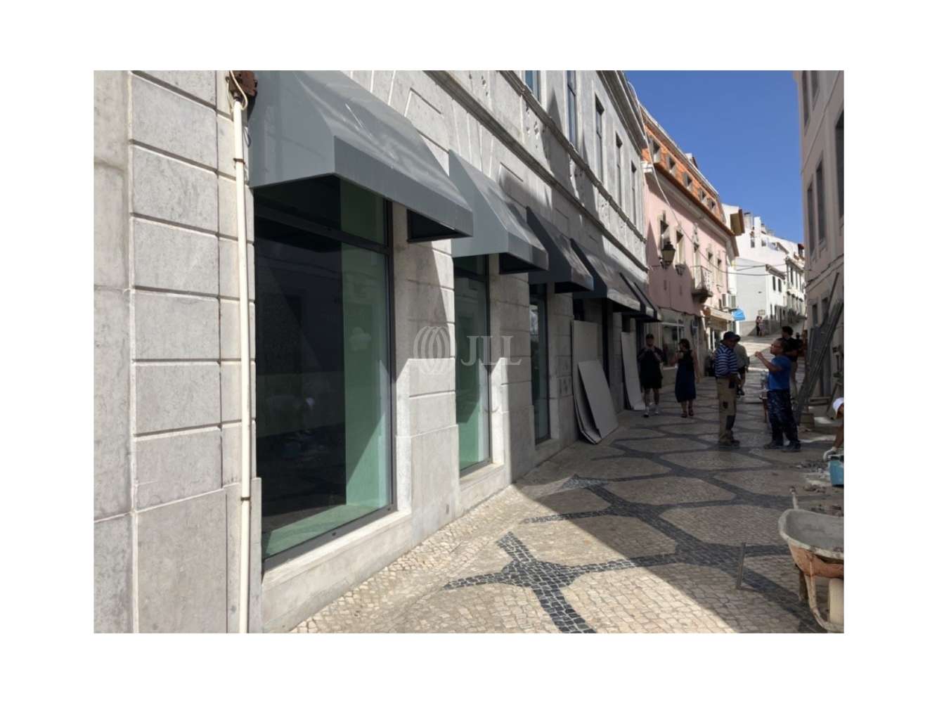 Retail Cascais - Rua Afonso Sanches 1-13