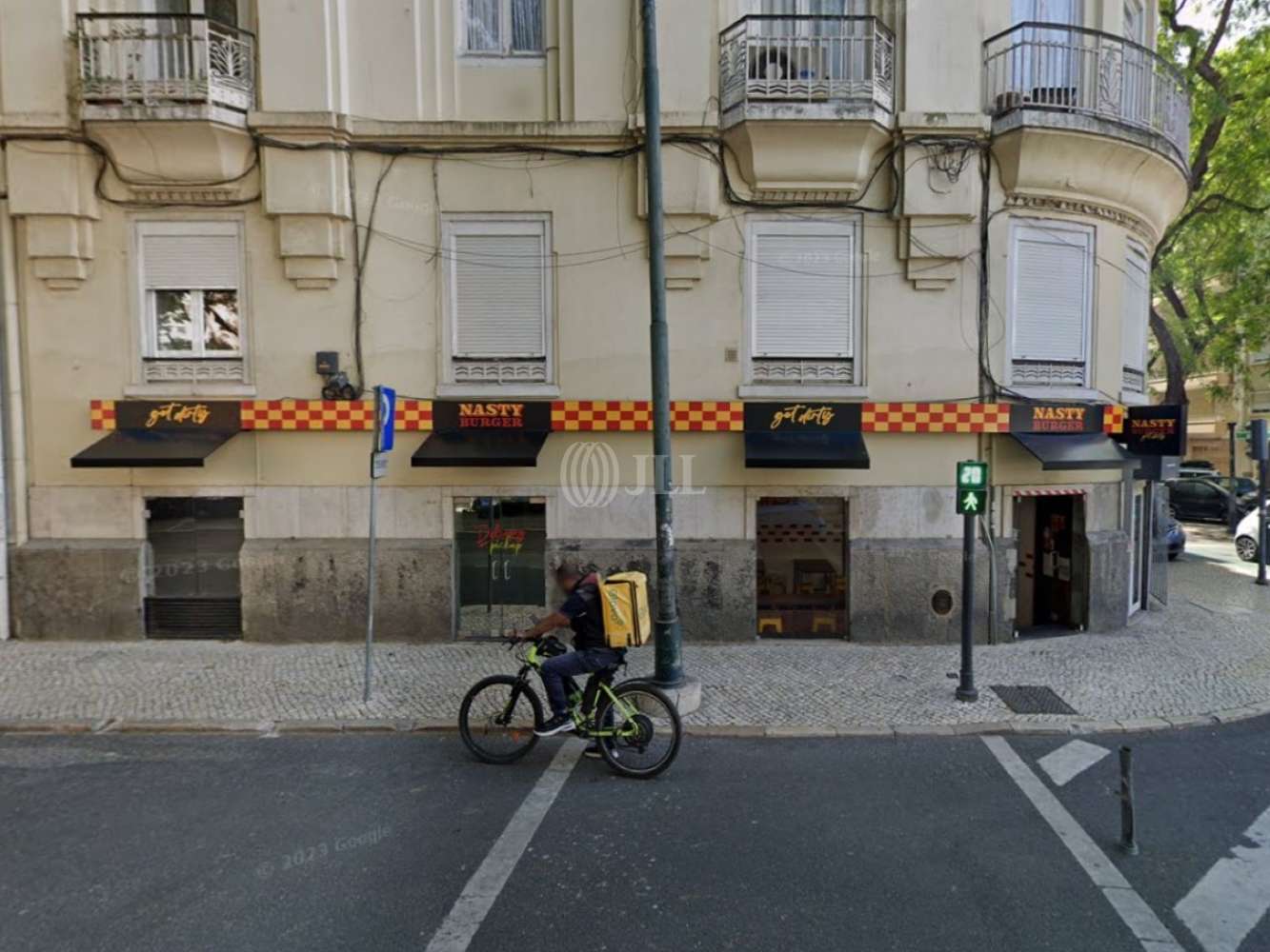 Loja Lisboa - Avenida Defensor de Chaves 77
