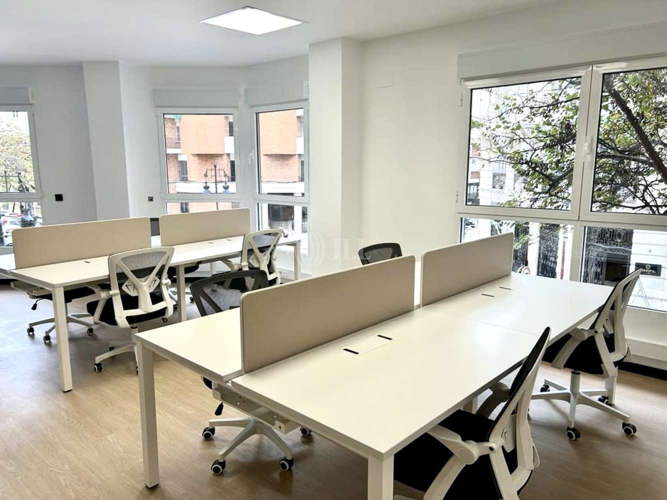 Oficina València, 46004 - Coworking - Cirilo Amoros Valencia