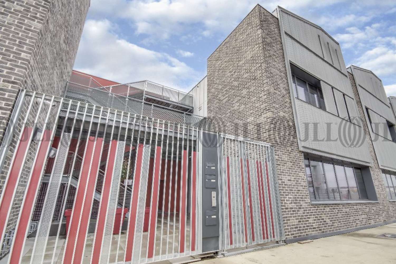Bureaux Paris, 75018 - CAMPUS CHAPELLE INTERNATIONALE