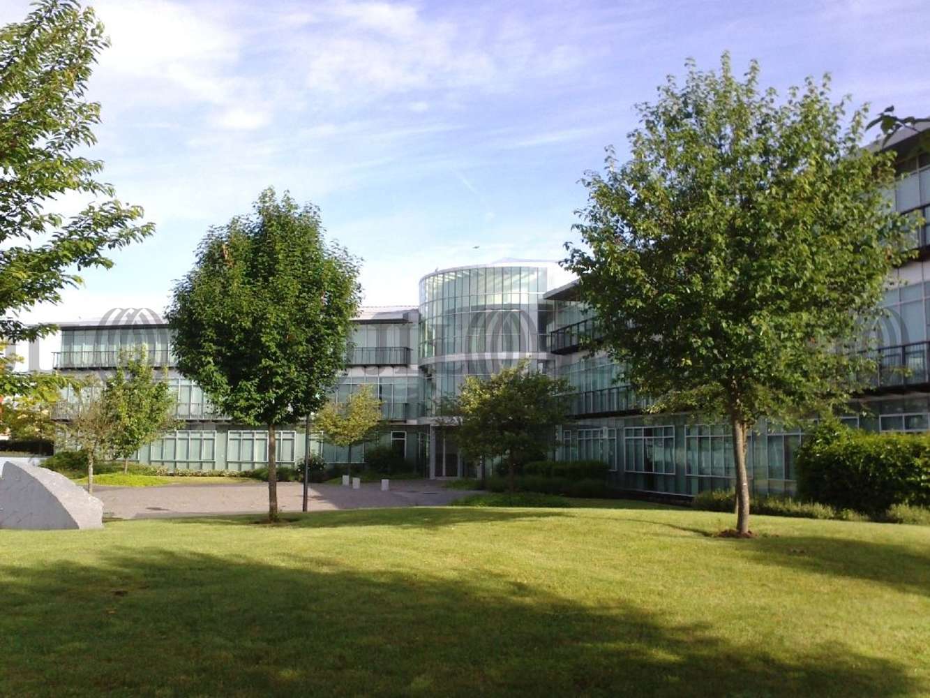 Bureaux Voisins le bretonneux, 78960 - LE VAL SAINT QUENTIN G