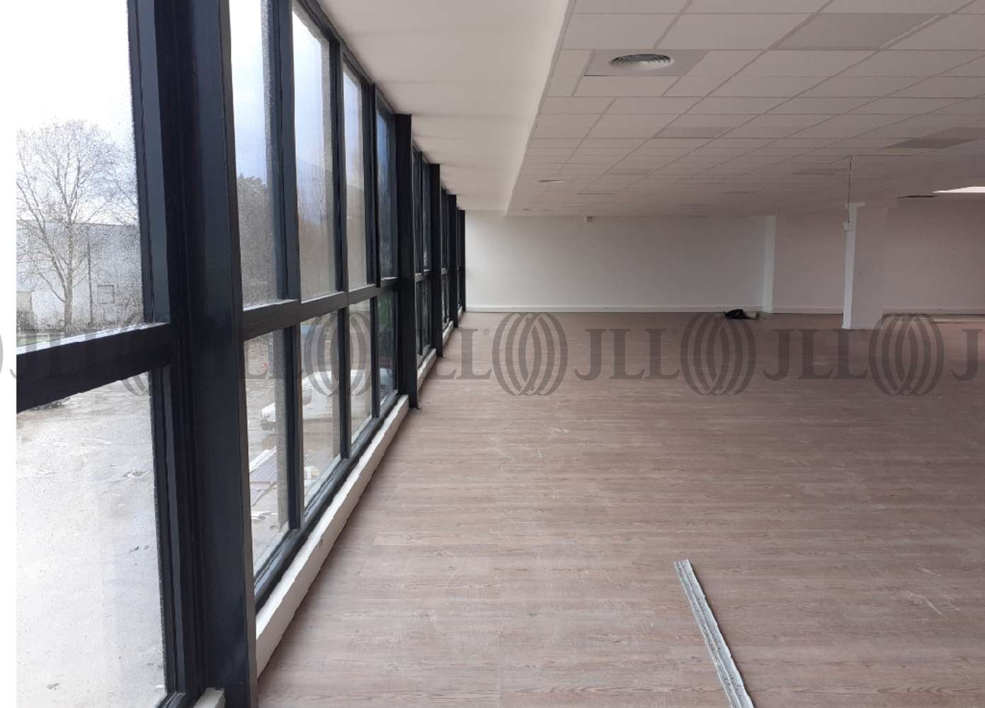 Activités/entrepôt Le blanc mesnil, 93150 - 13-15 RUE DES FRERES LUMIERE