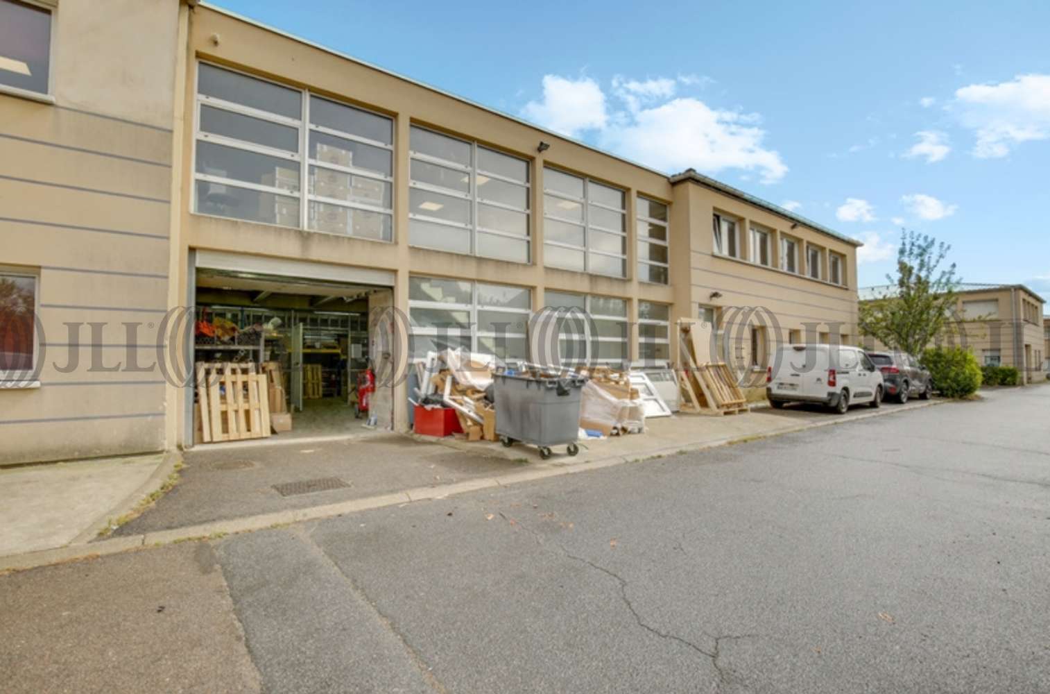 Bureaux Montesson, 78360 - 26 RUE DU CHATEAU D'EAU
