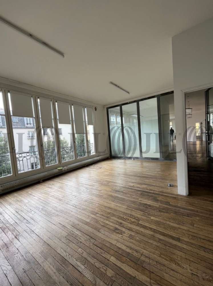 Bureaux Paris, 75003 - 84 RUE BEAUBOURG