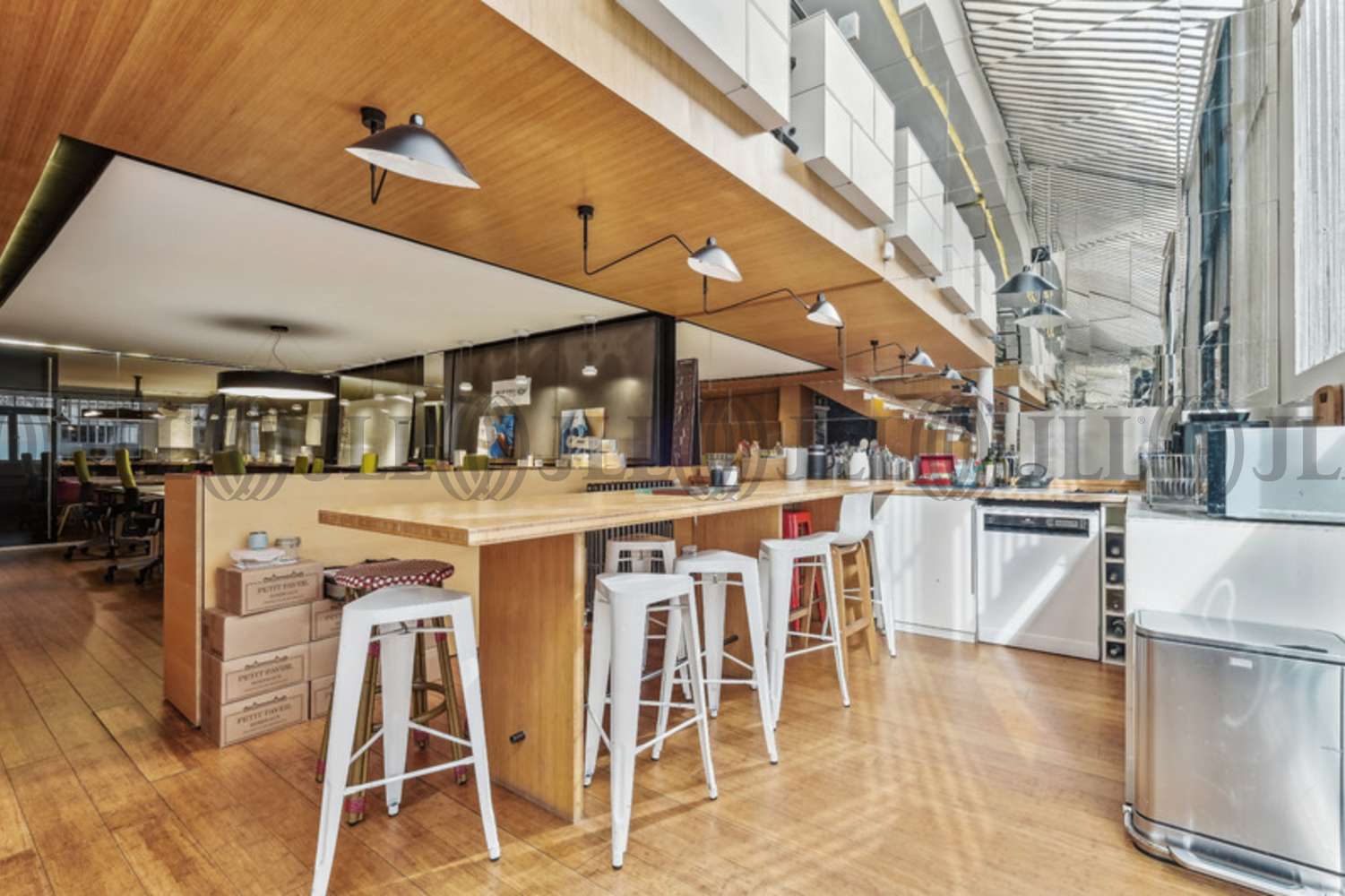 Bureaux Paris, 75015 - 32 RUE MATHURIN REGNIER