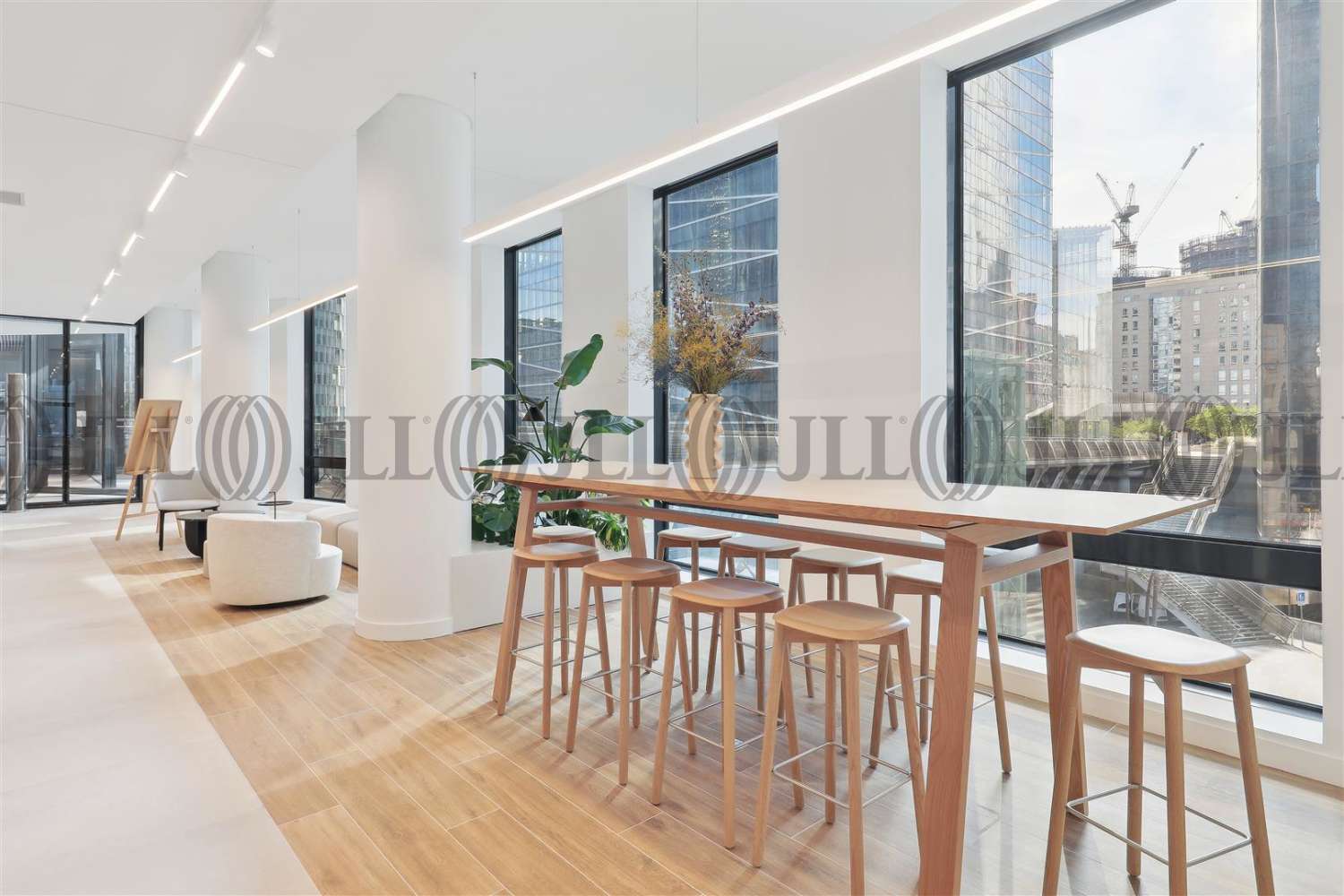 Bureaux Courbevoie, 92400 - TOUR PRISMA