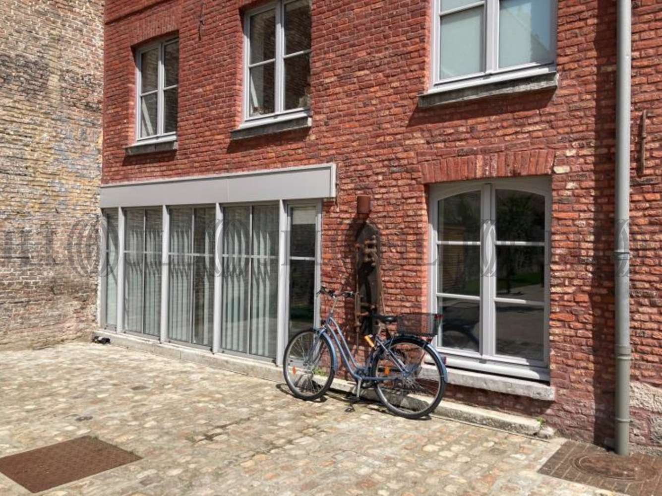 Bureaux Louer 59800 Nord Pas de Calais LILLE 84246 JLL France bureaux-louer-59800-nord-pas-de-calais-lille-84246-jll-france