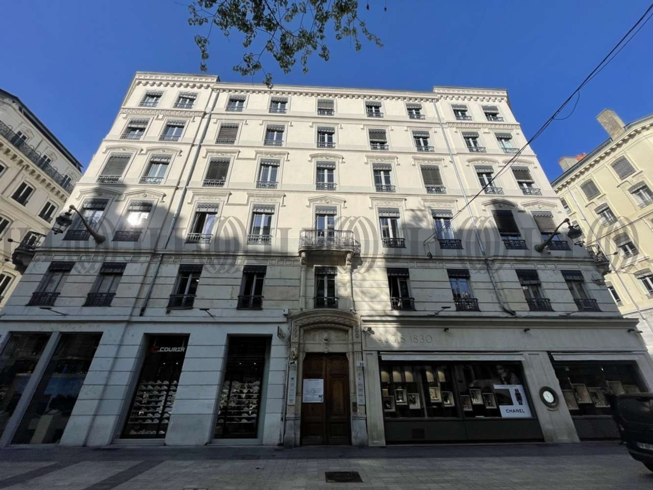 bureaux-louer-69002-rh-ne-alpes-lyon-87983-jll-france