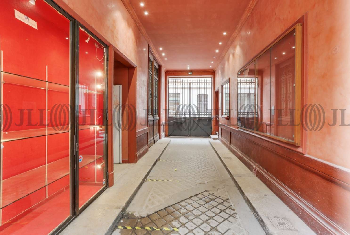 commerces à louer - EX SALLE DES VENTES 69002 Rhône-Alpes LYON (75758