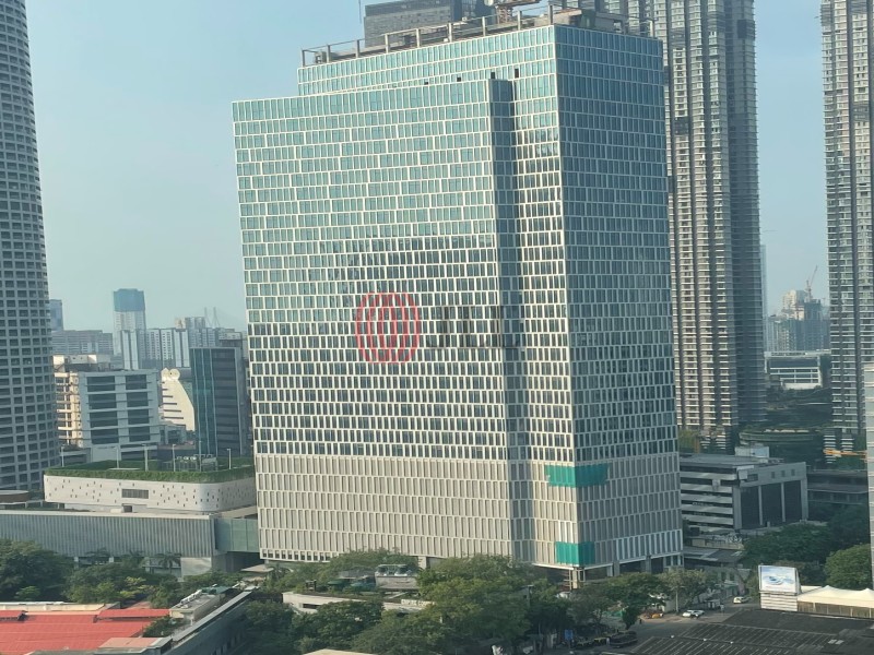 One Lodha Place Senapati Bapat Marg, Near, Lower Parel, Mumbai