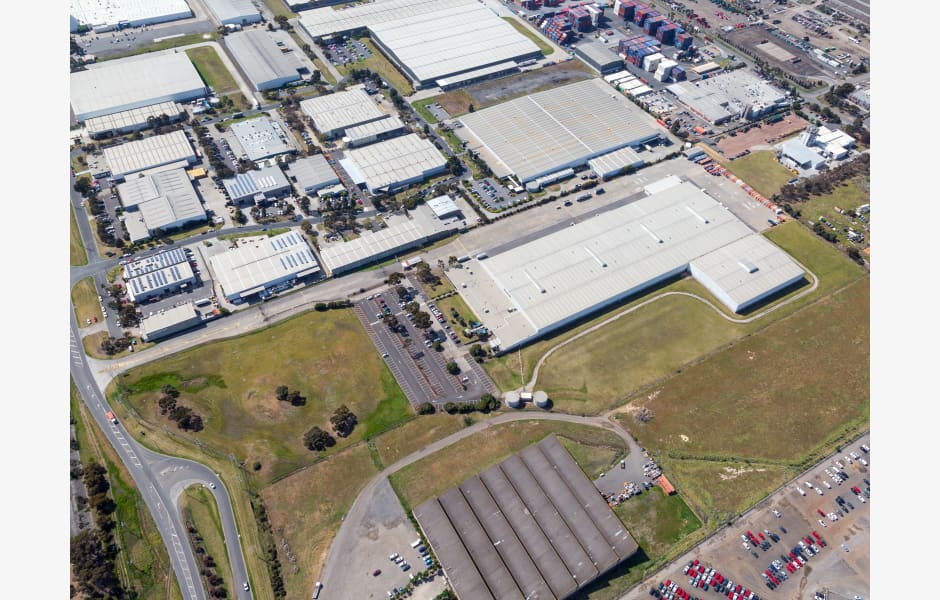 MYER DISTRIBUTION CENTRE 121 139 Dohertys Road, Altona North