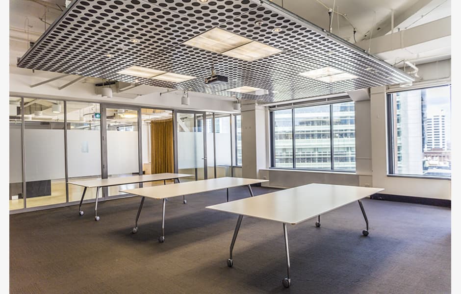 179-Elizabeth-Street-Office-for-Lease-630-4c35fd7b-8700-e811-8122-e0071b716c71_MeetingRoom_01