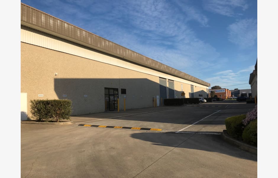 Unit-9-Office-for-Lease-4320-1c2fa60f-2326-4dd3-93dc-d5237f92aa07_rightcorner