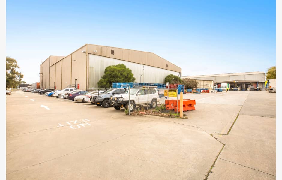 588-Clayton-Road-Office-for-Expressions-of-Interest-5752-a219b84e-3ac4-4098-9268-64d486c763fa_JLL_548_588_CLAYTON_0656