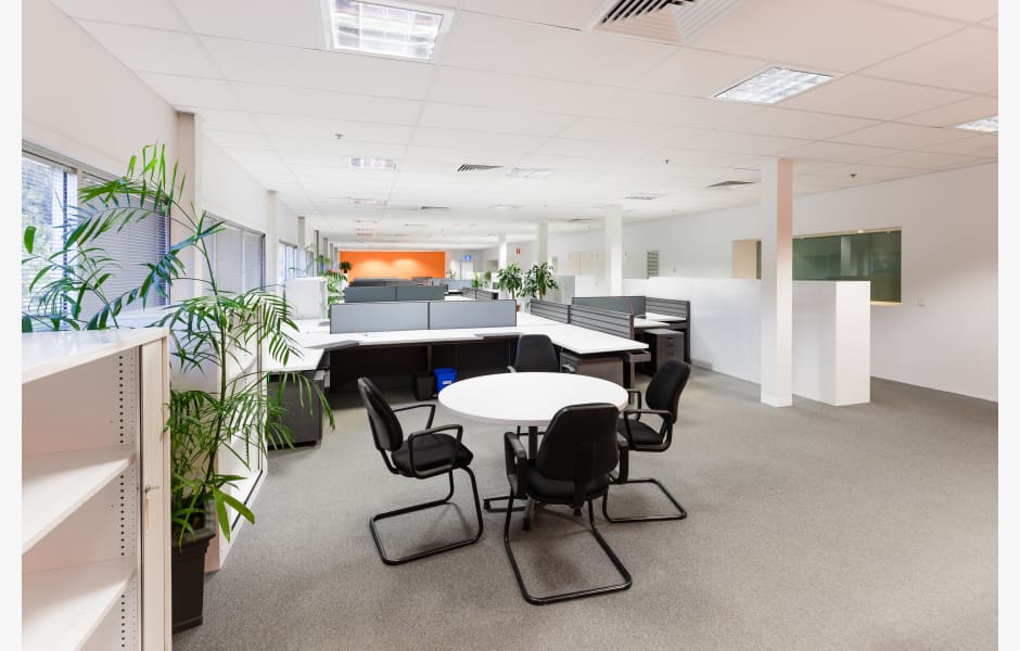 885-Mountain-Highway-Office-for-Lease-6678-bb15428f-5928-4e73-ab5a-a1d437d9758f_IMG_8348