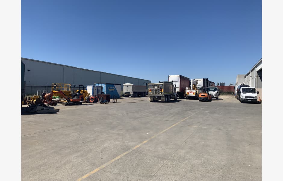 -Office-for-Lease-6680-232dcbad-38e1-48cd-bdb5-e3be8001dbce_GGLWINDPROPERTIESPropertiesNewWaterview6-8DandenongSouthShotsforweb006