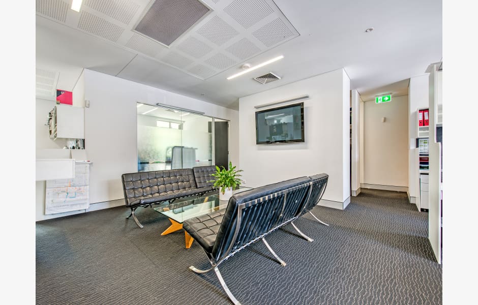 1110 Kingsford Smith Drive 1110 Kingsford Smith Drive, Eagle Farm