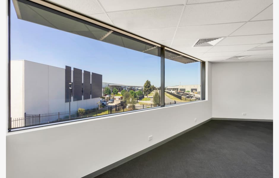 Fort-Altona-Business-Park-Office-for-Sale-or-Lease-6307-948ed48f-0536-4b72-bac1-1ea11c8367f3_11_38AylesburyDriveAltona_IC_1920px