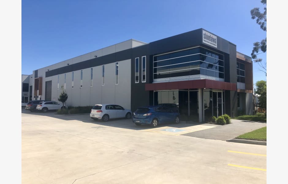 Building-14-Office-for-Lease-6896-d68bf527-5270-4fcc-bd3a-11980c8dc400_GGLWINDPROPERTIESPropertiesNewMountainHighway14924BayswaterinternetphotosIMG_5202