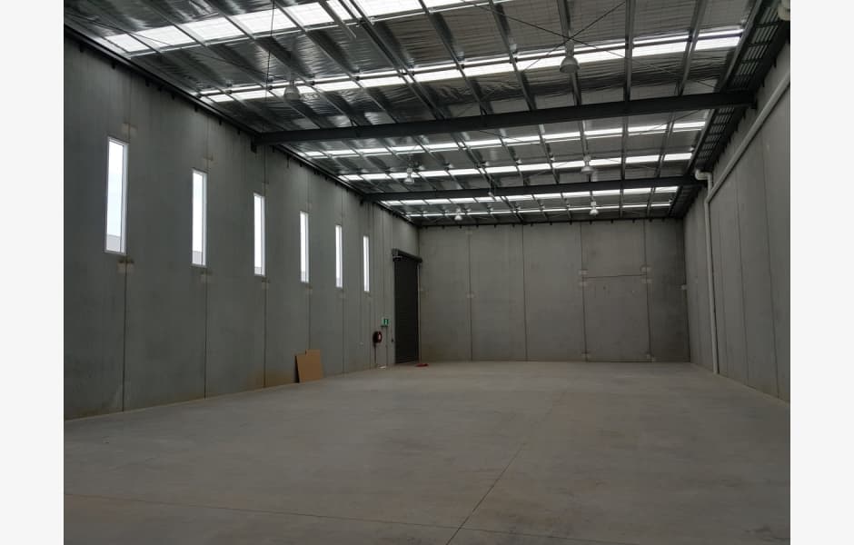 Building-14-Office-for-Lease-6896-4f17c9cb-2909-4e33-98cc-ba087b710895_GGLWINDPROPERTIESPropertiesNewMountainHighway14924Bayswaterinternetphotosd