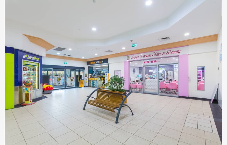 Kinross Central Shopping Centre 1 Selkirk Drive, Kinross properties
