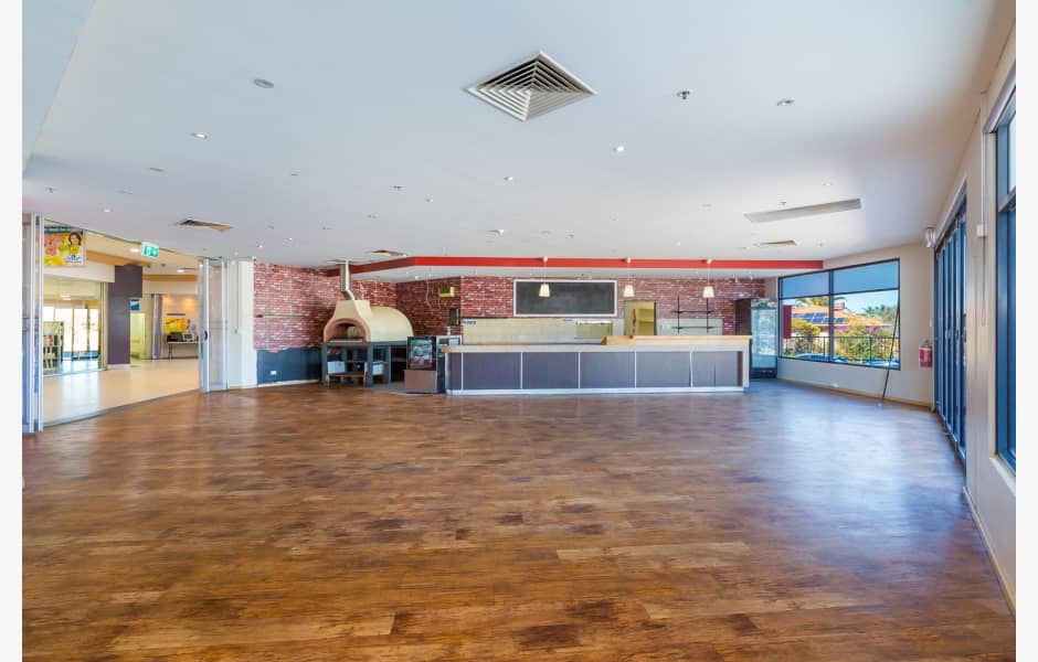 Kinross Central Shopping Centre 1 Selkirk Drive, Kinross properties