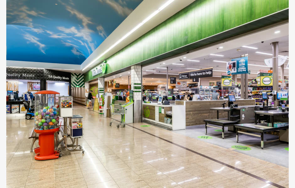 Springbank Plaza Shopping Centre 382 396 Waterloo Corner Road