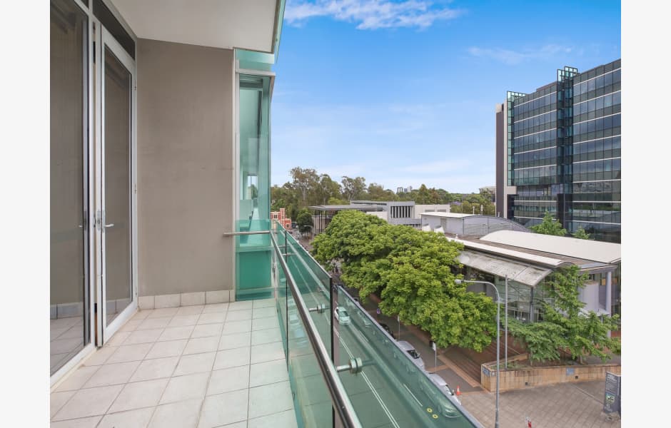 9 George Street | 9 George Street, | Parramatta properties | JLL ...