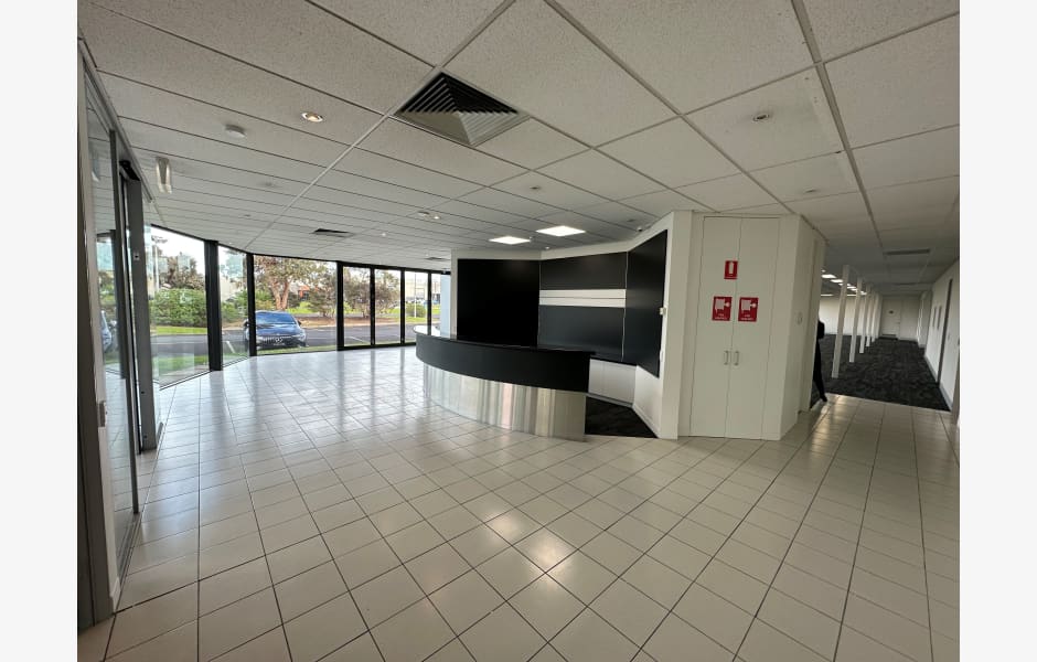 23 Fiveways Boulevard 23 Fiveways Boulevard, Keysborough properties