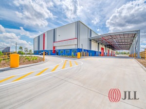 12-22-Jalrock-Place-Office-for-Lease-5257-521c8169-b83e-4eca-b523-0a984d5e7c1c_m