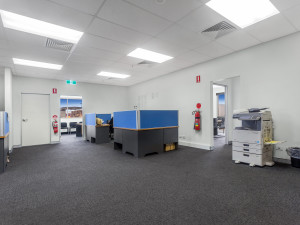 2-6-Bishop-Drive-Office-for-Lease-6872-a1c09a16-5695-4f19-a359-978f24567653_h