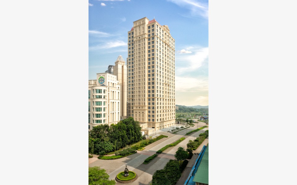 Quantum Hiranandani Gardens, Central Ave, Hiranandani Estate, Thane