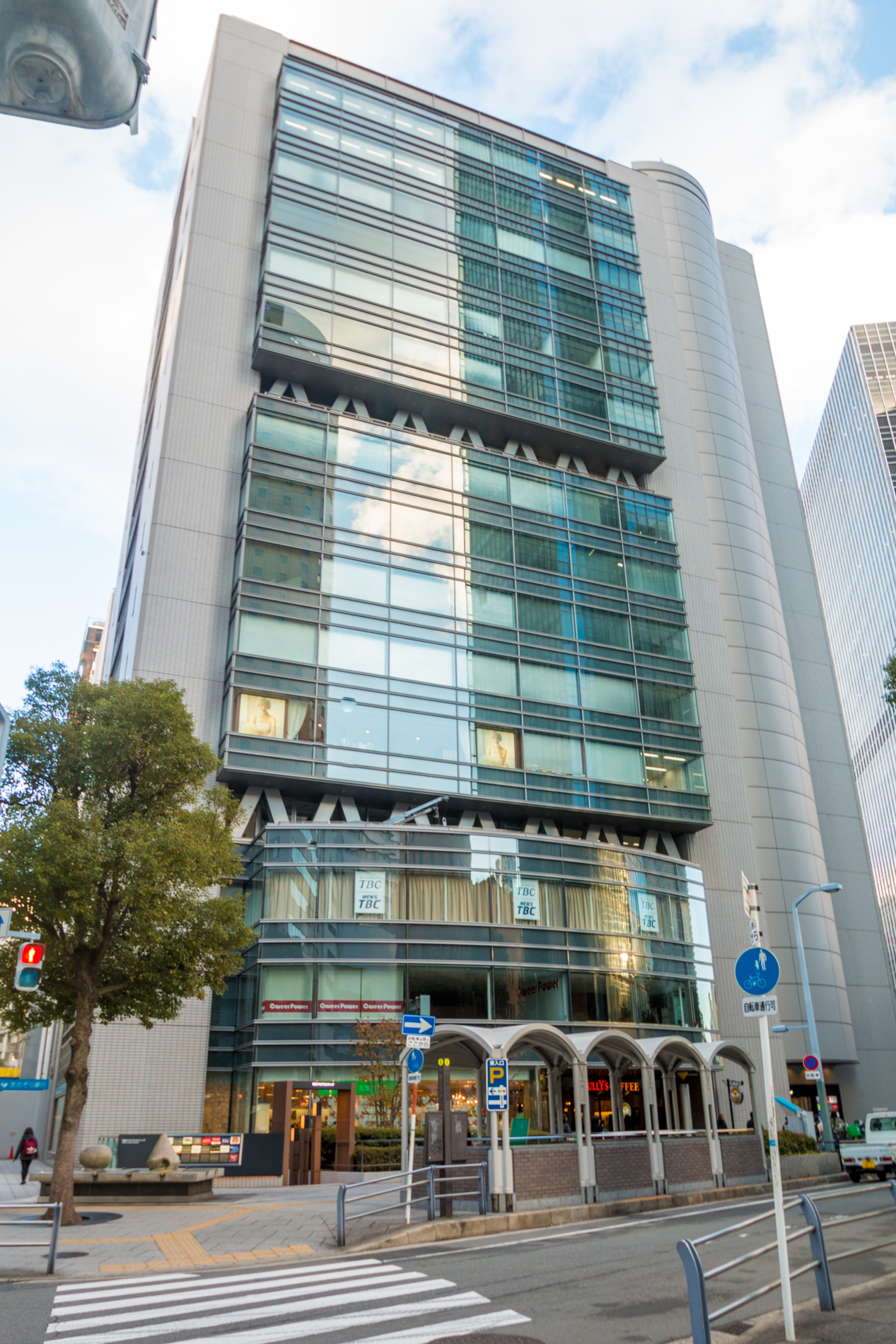 【梅田スクエアビルディング】(大阪府大阪市梅田11217)の賃料・空室情報 オフィスファインダー 【梅田スクエアビルディング】(大阪府大阪市梅田11217)の賃料・空室情報 オフィスファインダー
